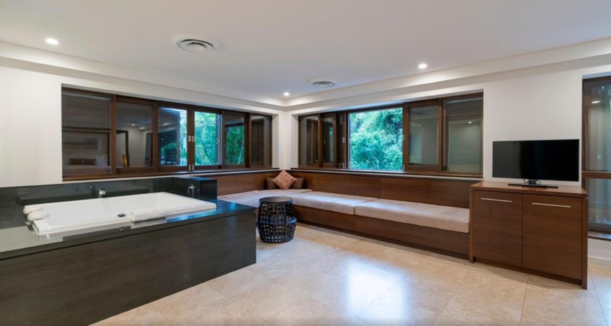 Luxury Apartments At Temple Resort And Spa Port Douglas Kamer foto